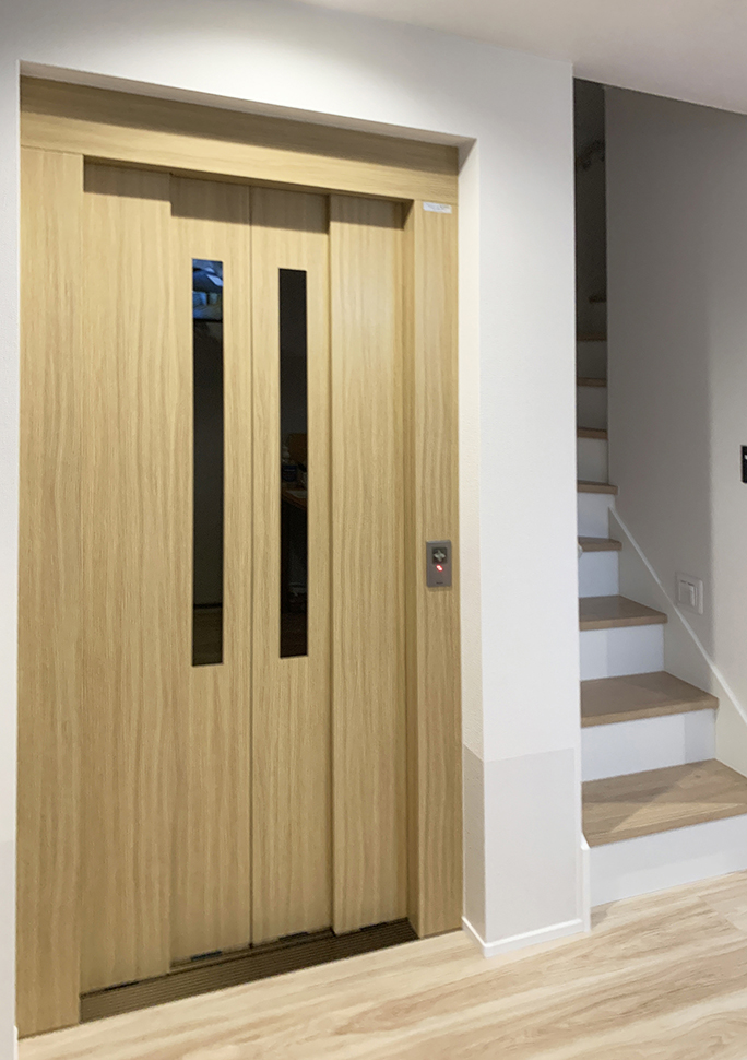 LC HOUSE向ヶ丘遊園エレベーター